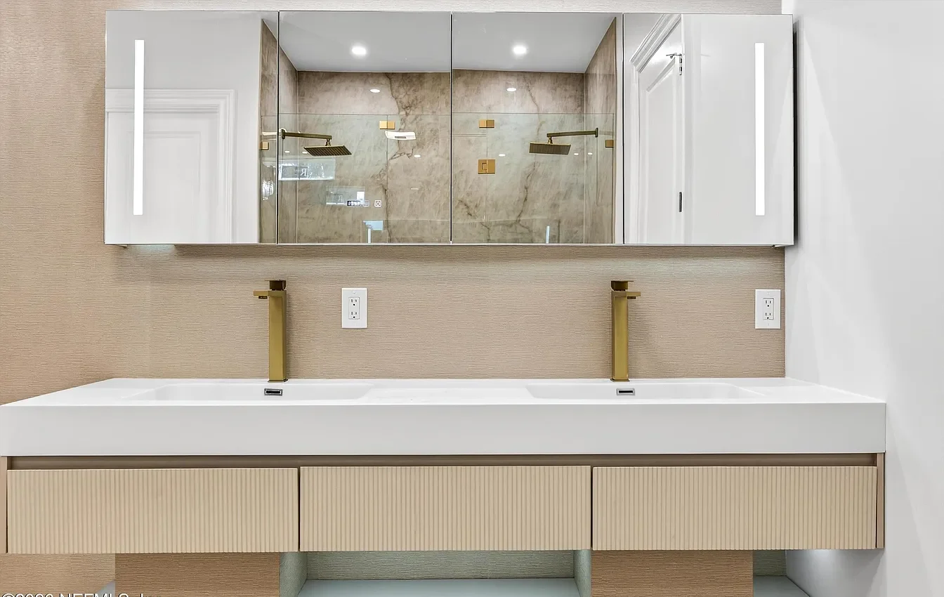 bathroom remodel contractors near me
